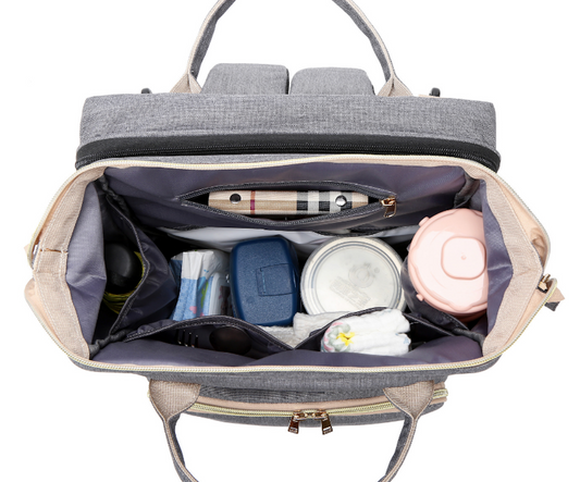 Newborn Essentials: The Ultimate Diaper Bag Checklist for New Parents