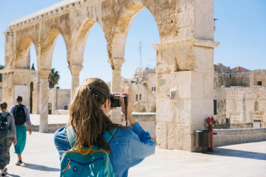 8 Smart Ways to Travel on a Budget Without Sacrificing the Experience