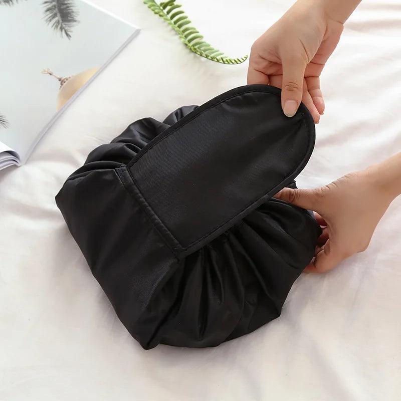 Cosmetic Travel Bag - Premium Makeup Bags from WackyVenture - Just €14.95! Shop now at WackyVenture